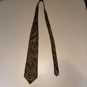 Embassy Square Men’s Tie Brown Floral